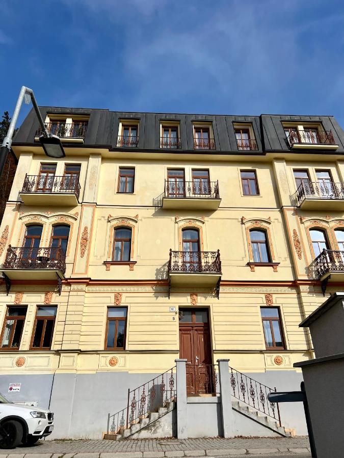 Artelier - Trencianske Teplice Apartment Exterior foto